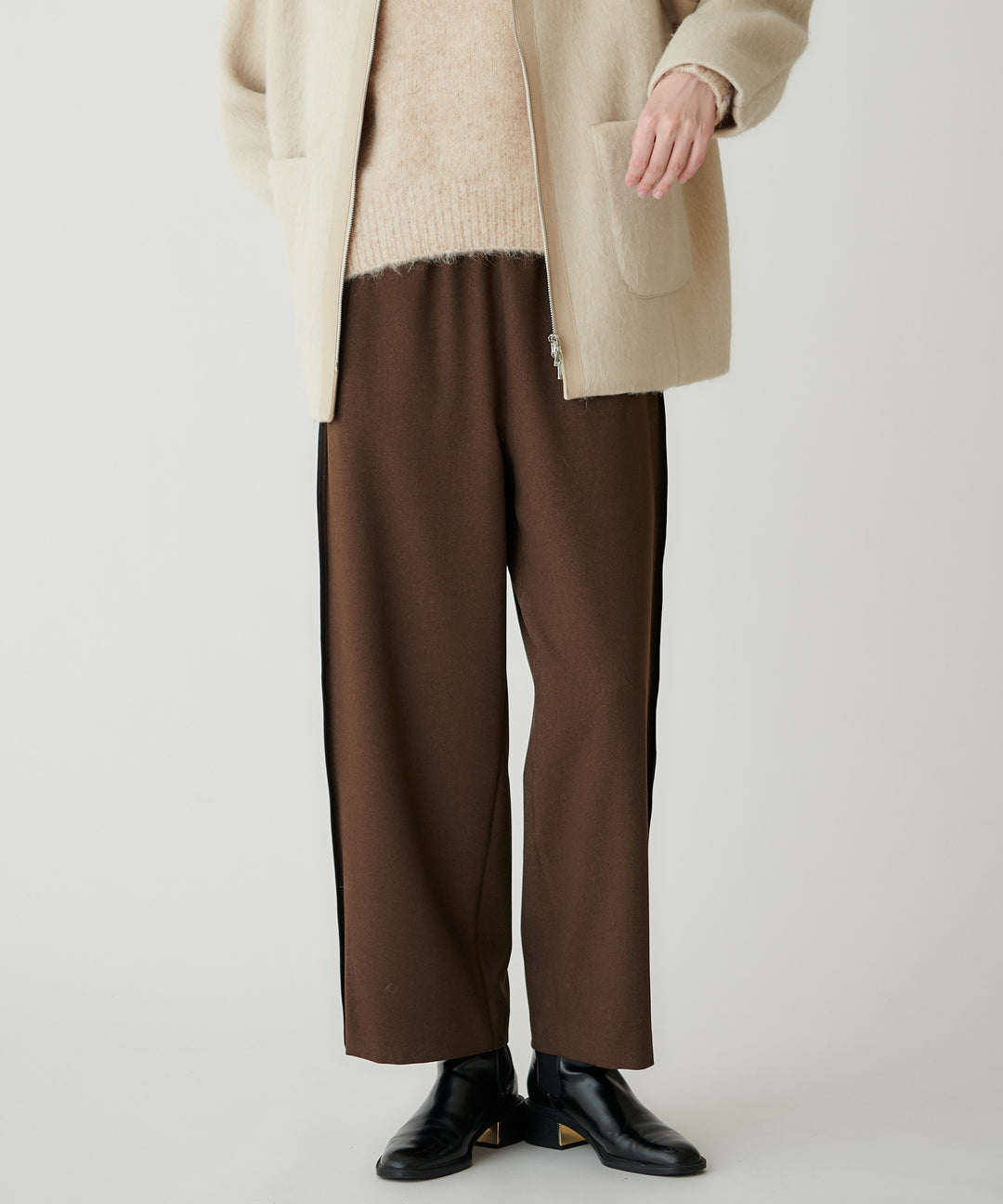 モデル H：173cm / 38 / ブラウン