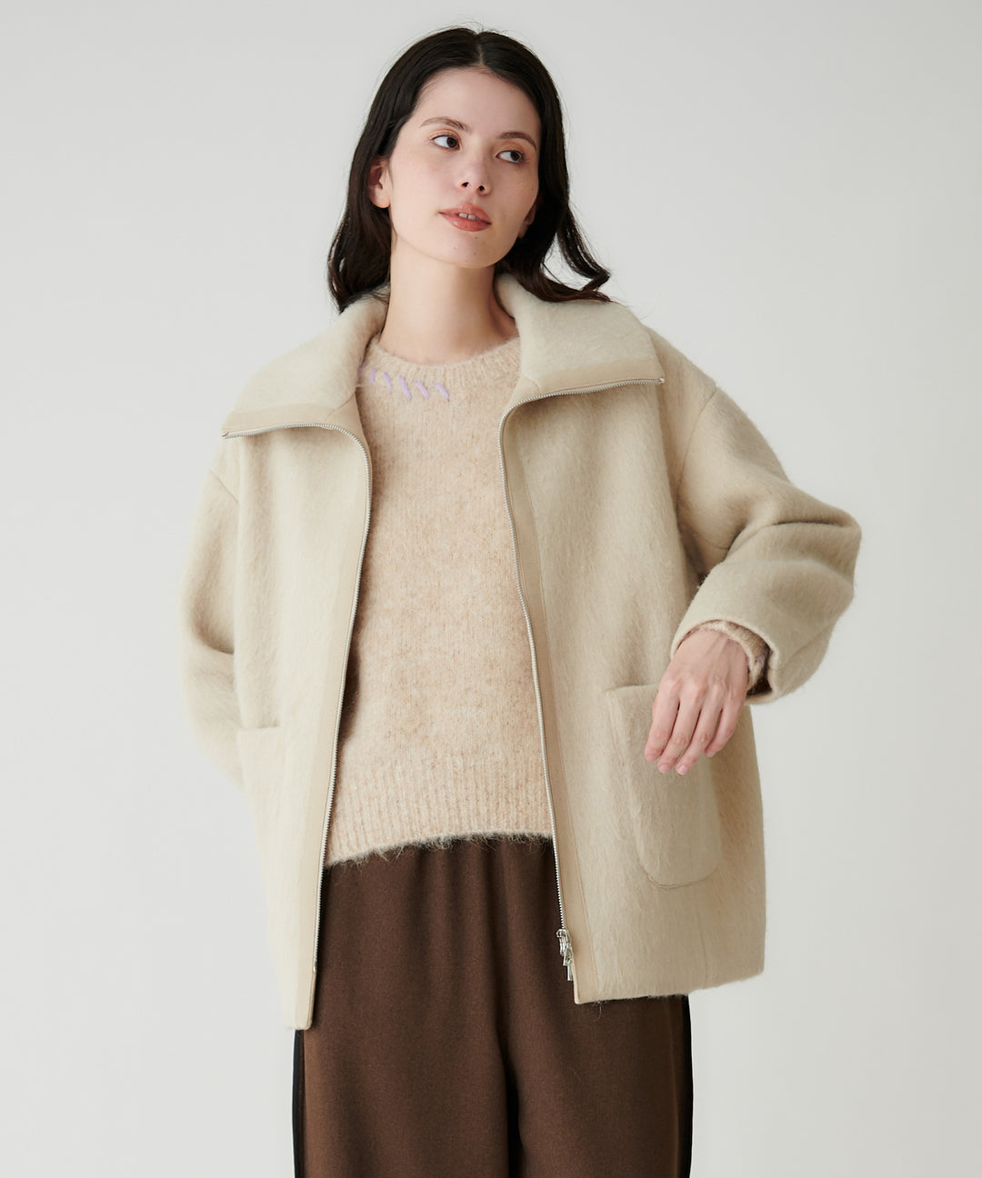 モデル H：173cm / 38 / ベージュ