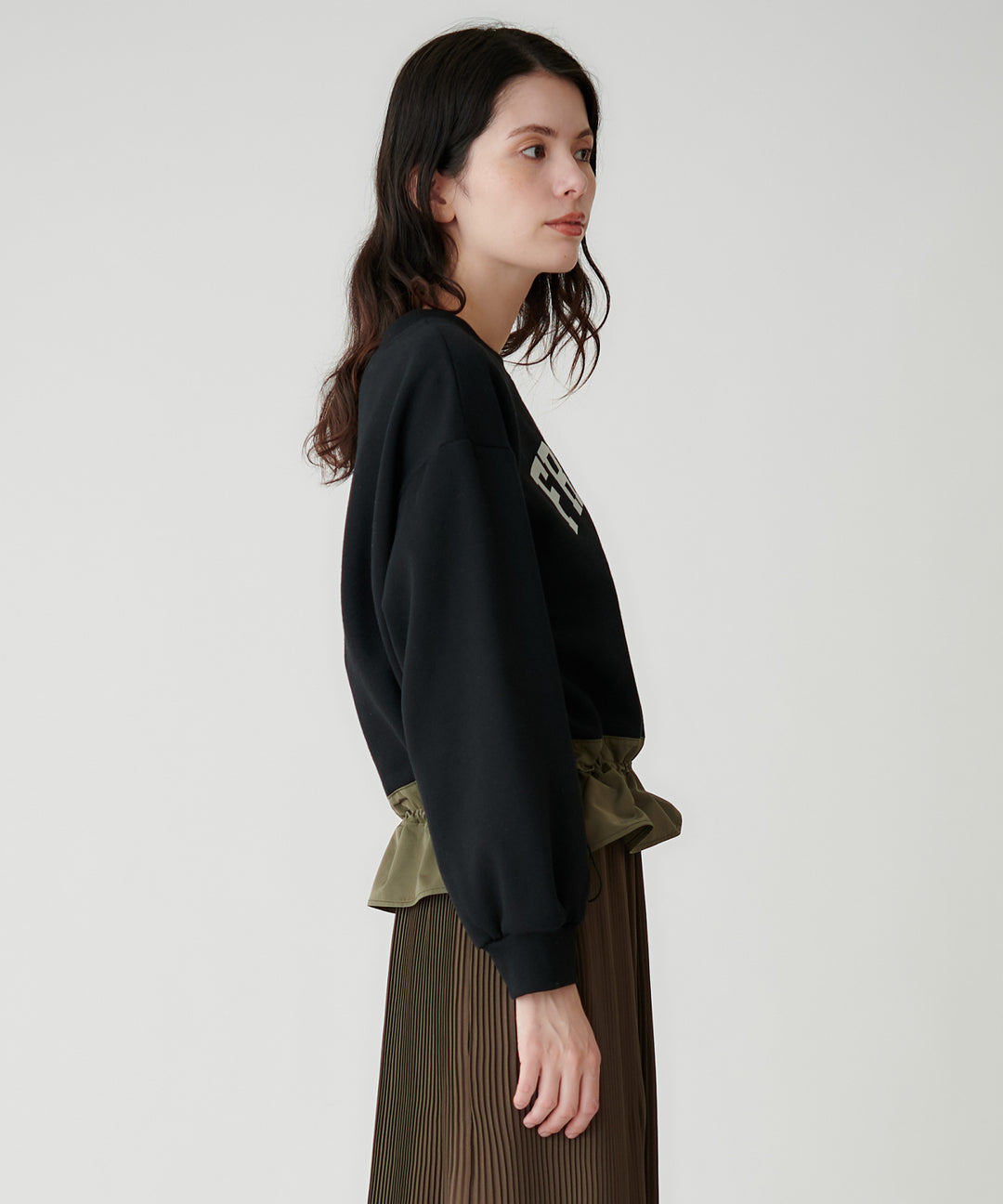 裾ドロストロゴスウェット