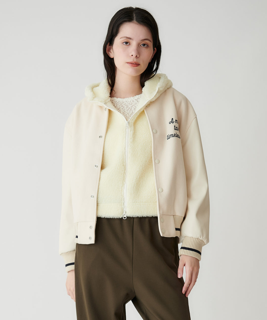 モデル H：173cm / 38 / アイボリー