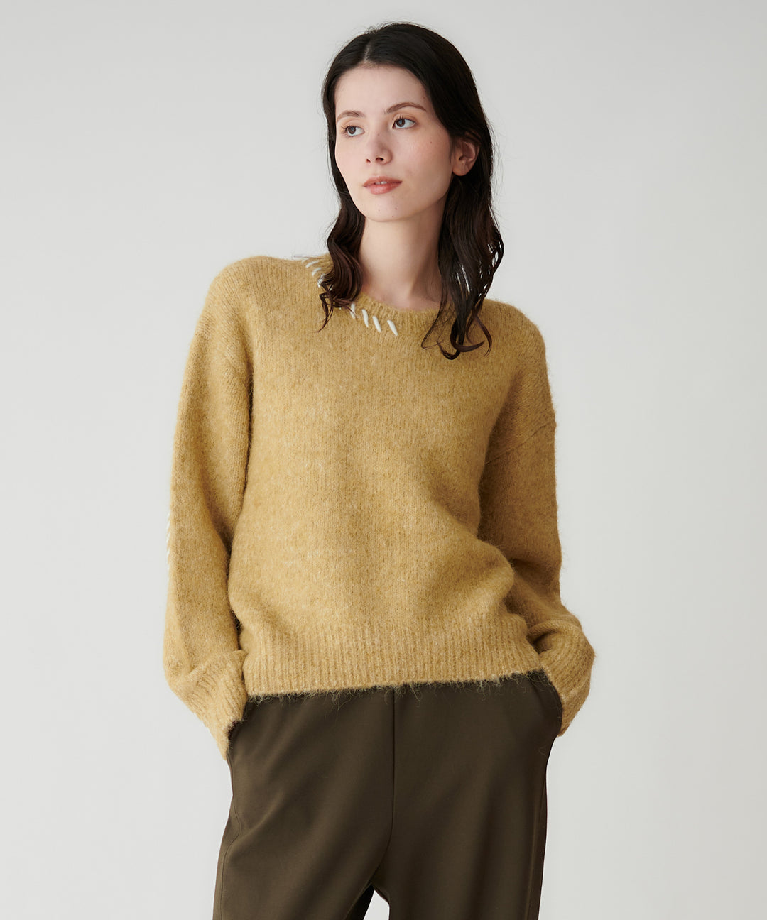 モデル H：173cm / 38 / オルーブ＊オフホワイト