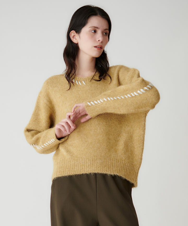 アルパカ混ハンドステッチニット