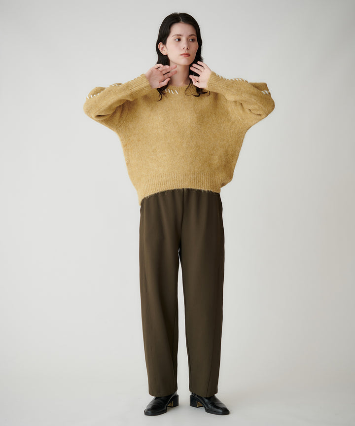 アルパカ混ハンドステッチニット