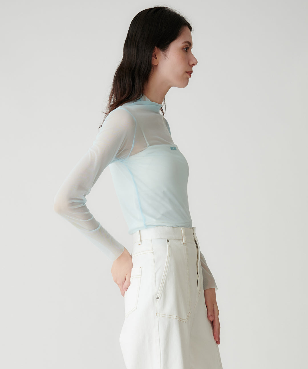 ロゴ入りチュールトップス