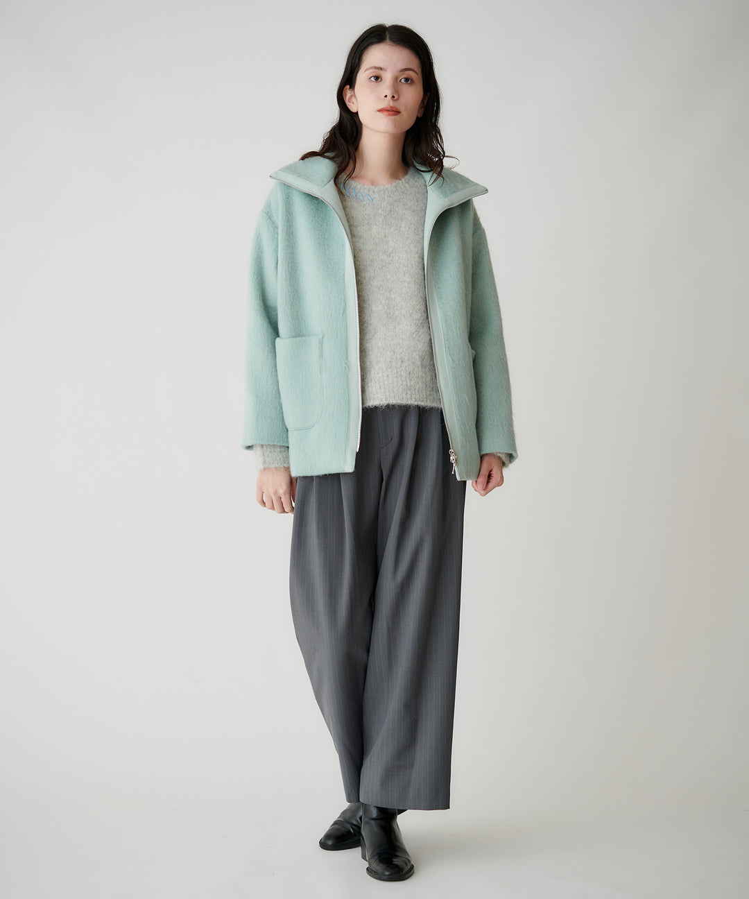 アルパカ混ハンドステッチニット