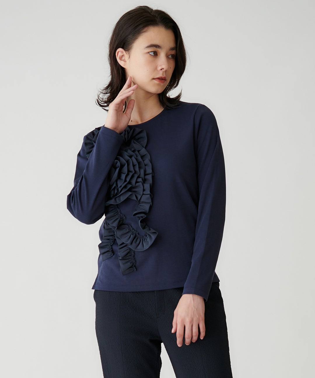 モデル H：172cm / 38 / ネイビー