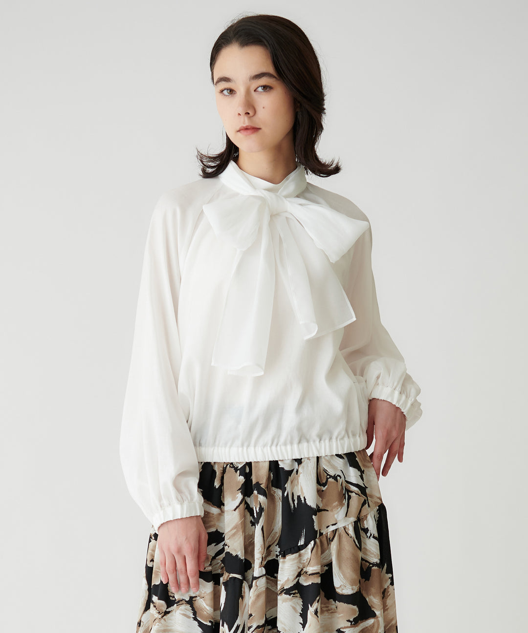シアーリボンブラウス