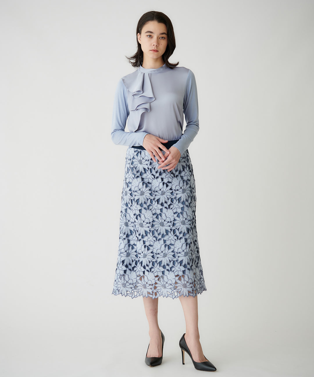 ラッフルデザインカットソー