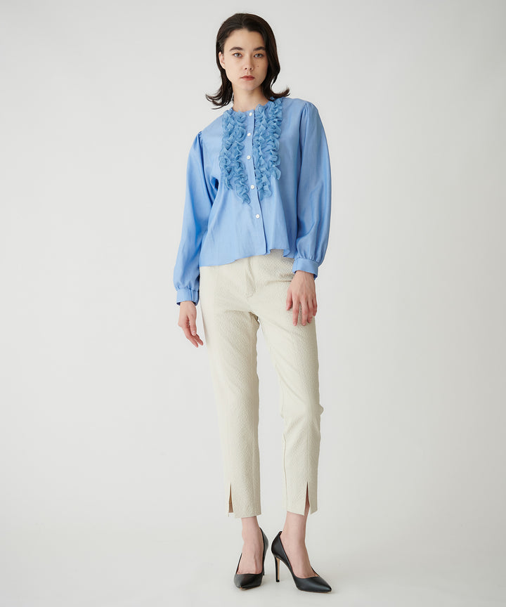 フリルブラウス