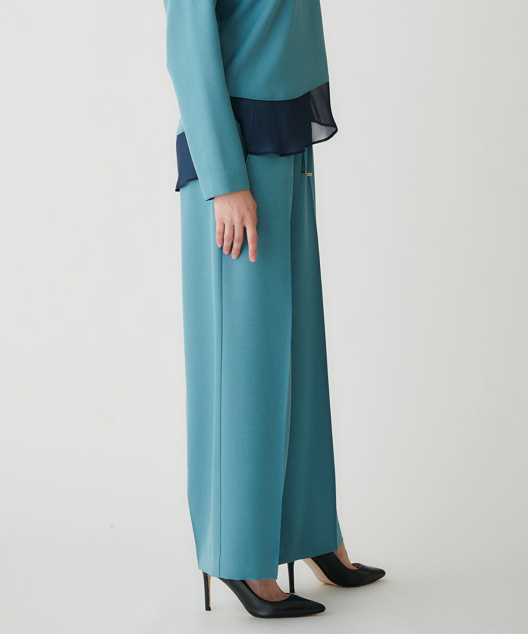 パウダーツイルワイドパンツ