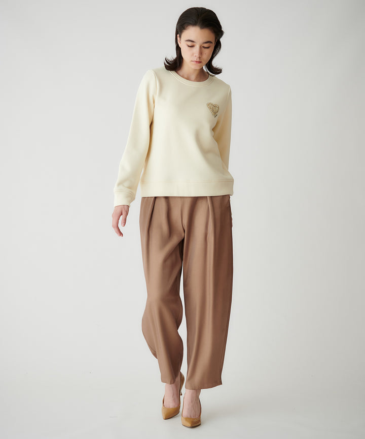 ボンバー裏毛同色ハート刺繍スウェット