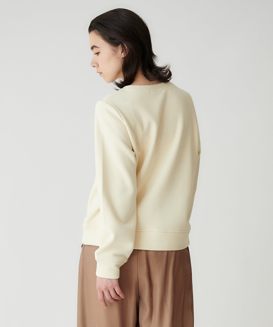 ボンバー裏毛同色ハート刺繍スウェット