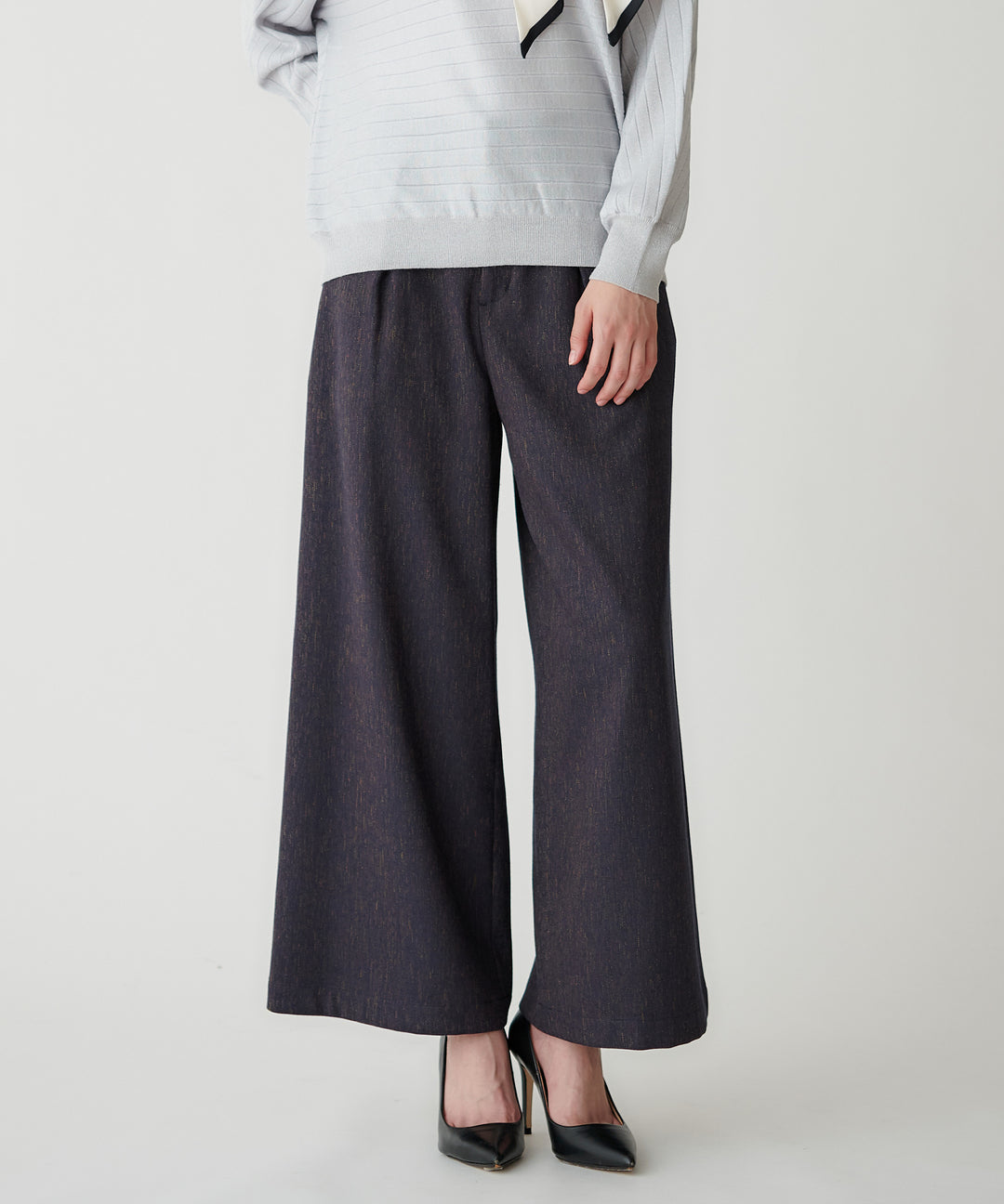 モデル H：172cm / 38 / チャコールグレー