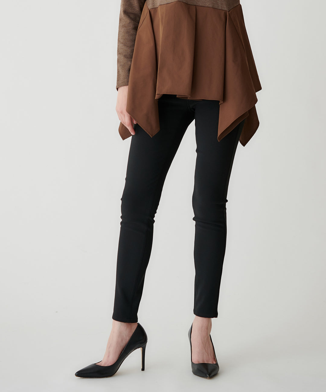 モデル H：172cm / 38 / ブラック