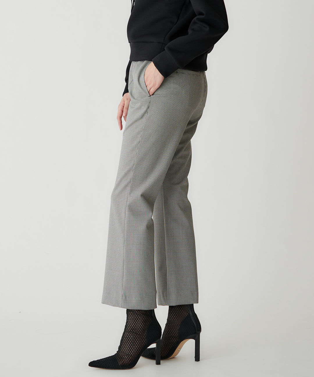 裏起毛クロップド丈フレアパンツ