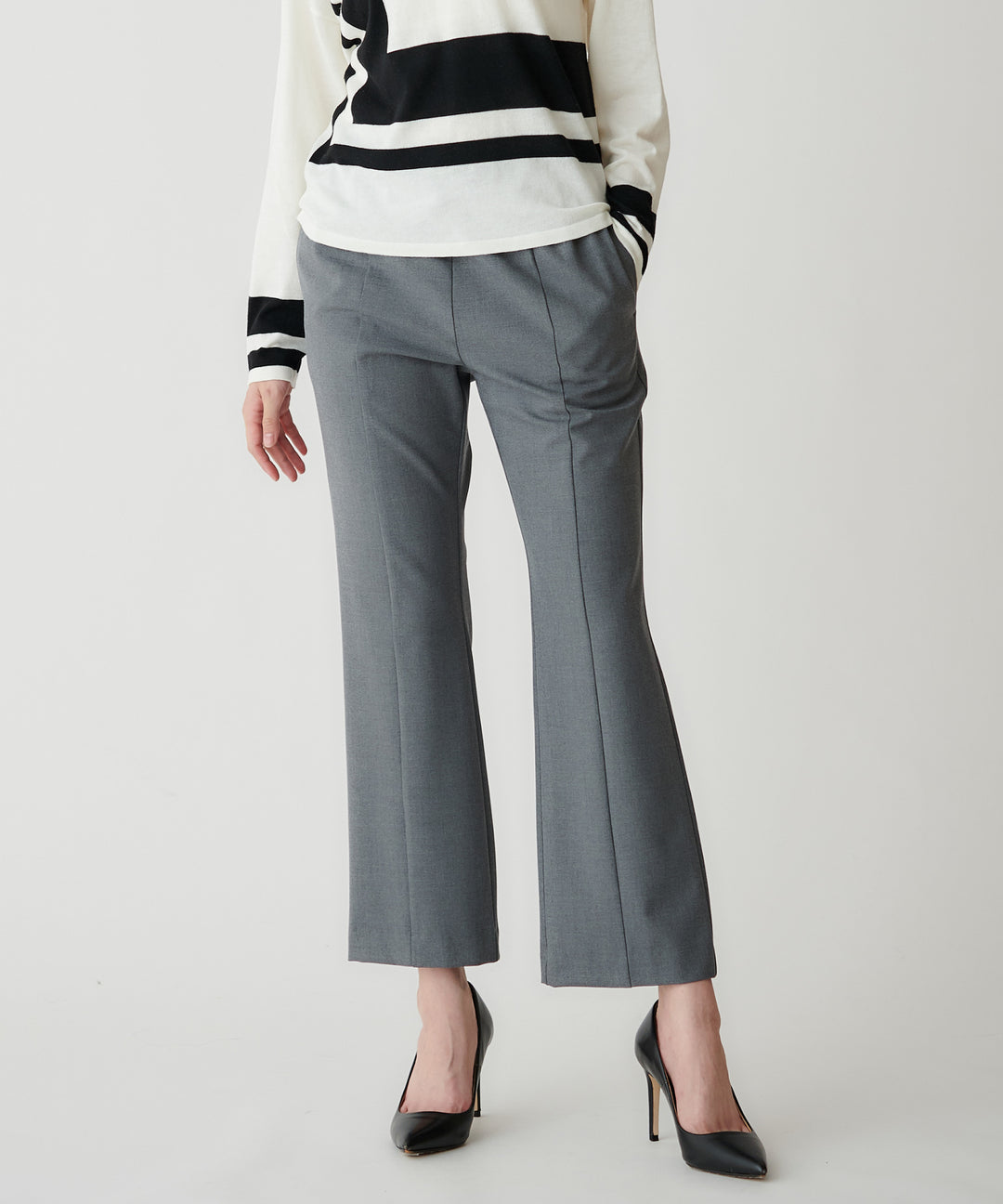 モデル H：172cm / 38 / グレー