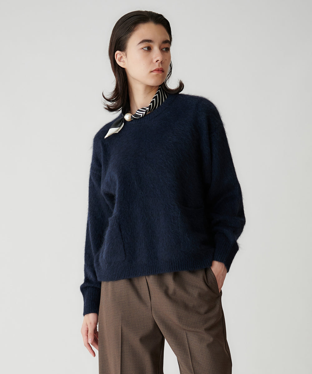 モデル H：173cm / 38 / ネイビー