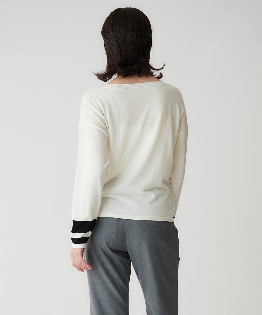 幾何学ラインインターシャクルーネックニット