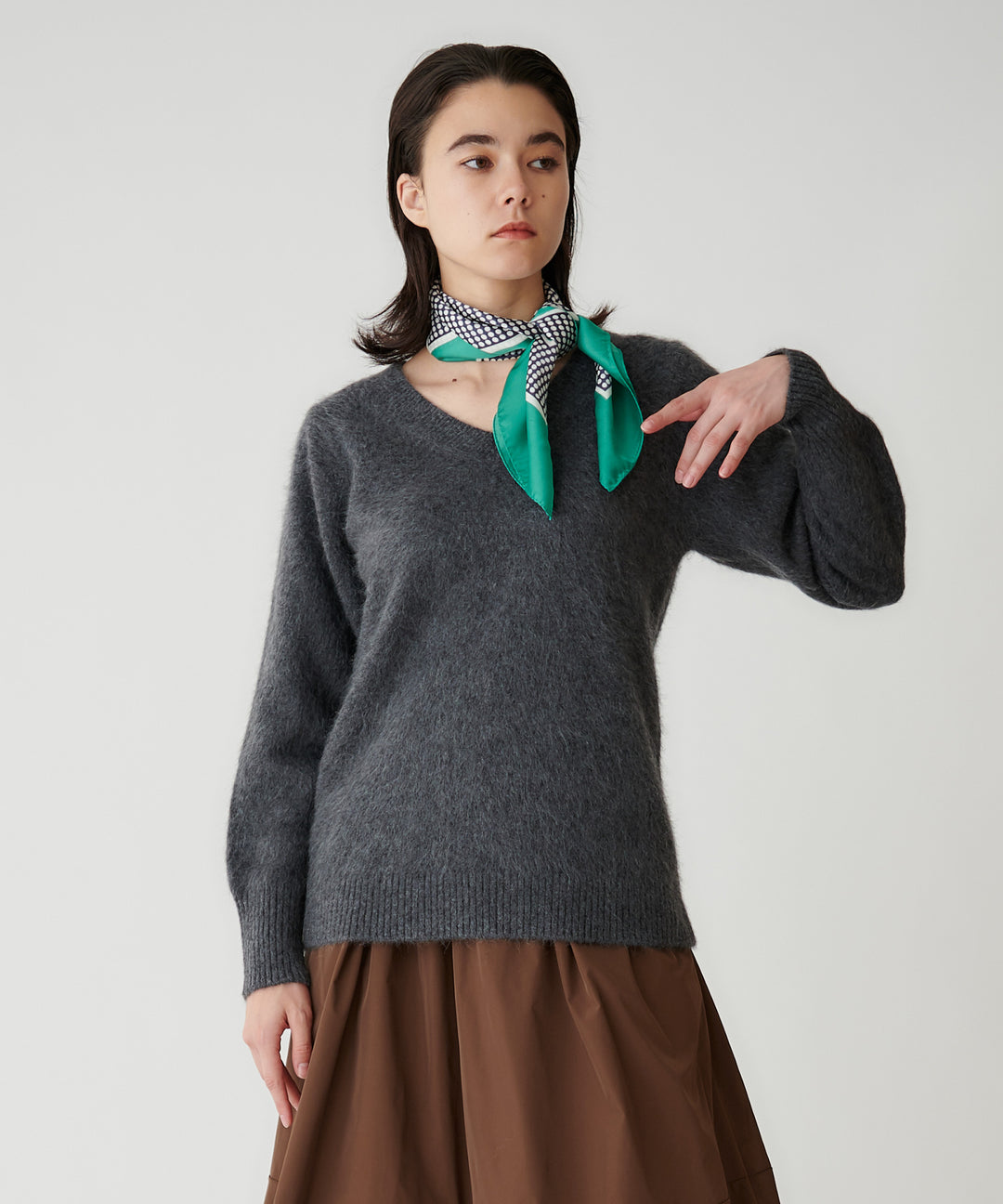 YAK混浅Vネックプルオーバー