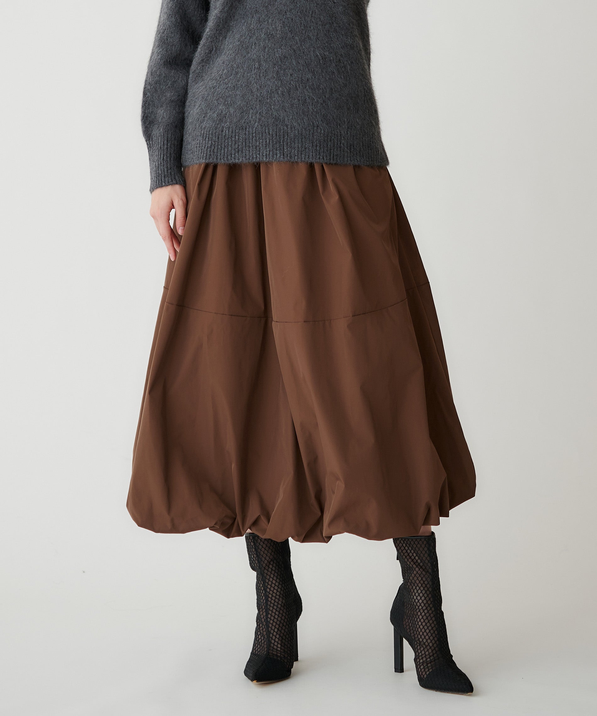 タフタボリュームバルーンスカート – FACE SANS FARD