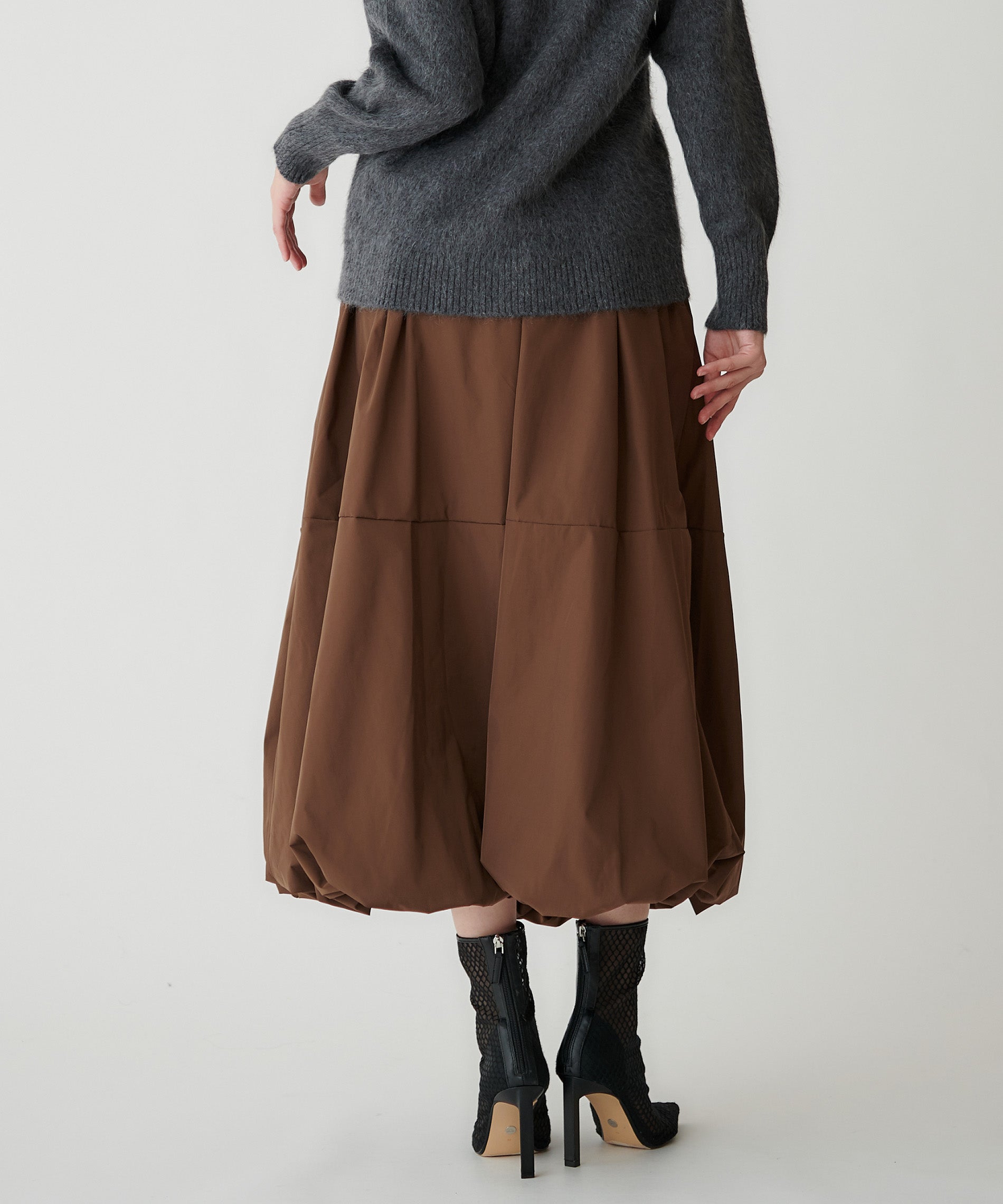 タフタボリュームバルーンスカート – FACE SANS FARD