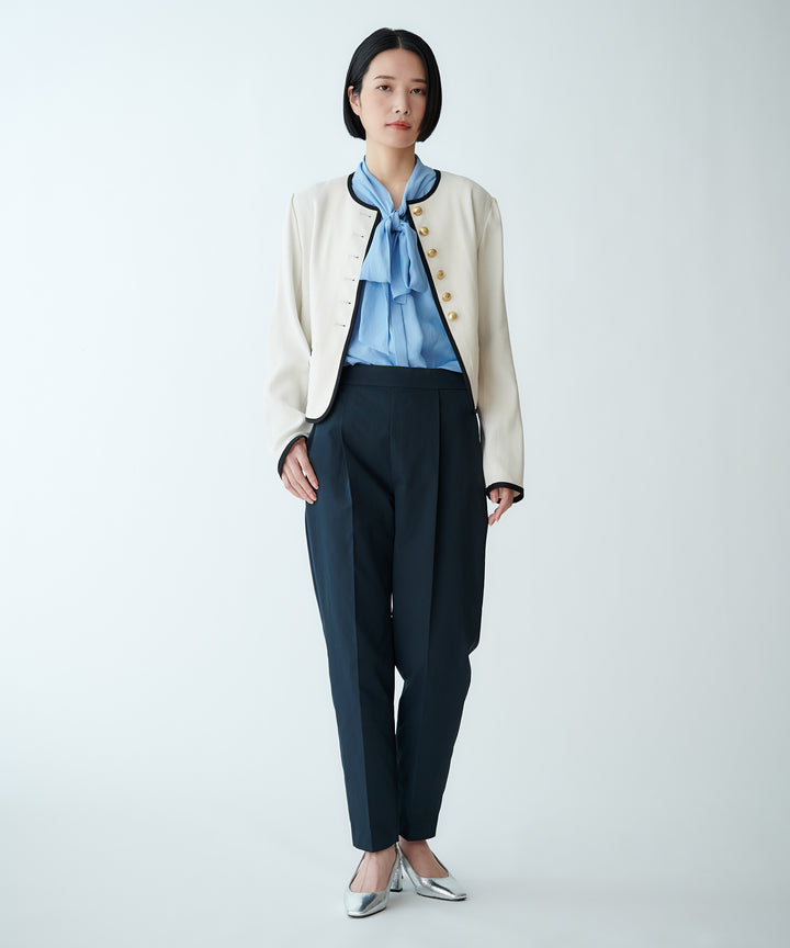 パイピングノーカラージャケット