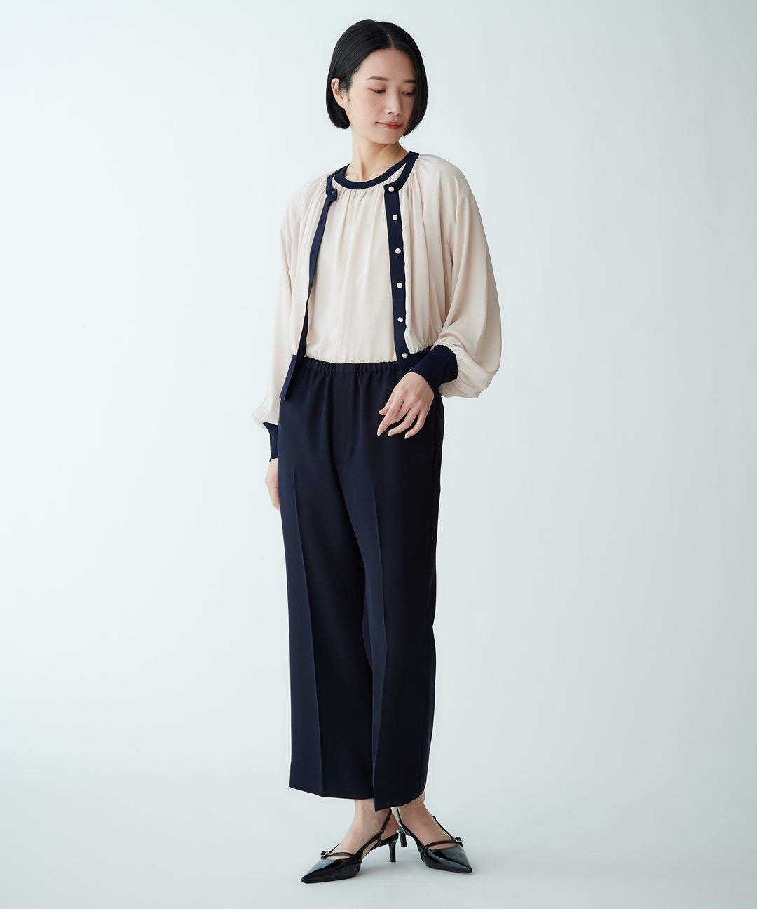 ドライタッチセミフレアパンツ