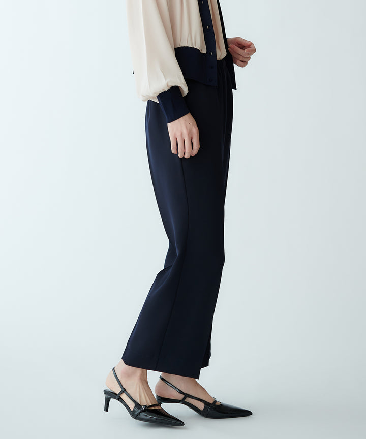 ドライタッチセミフレアパンツ