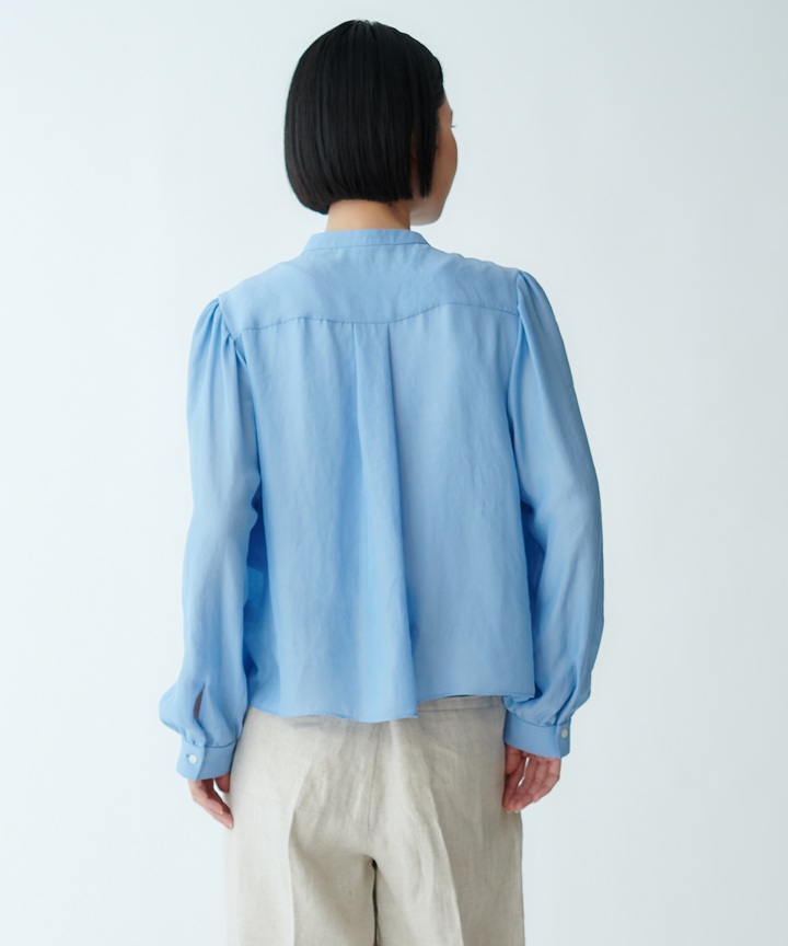 フロントフリルブラウス