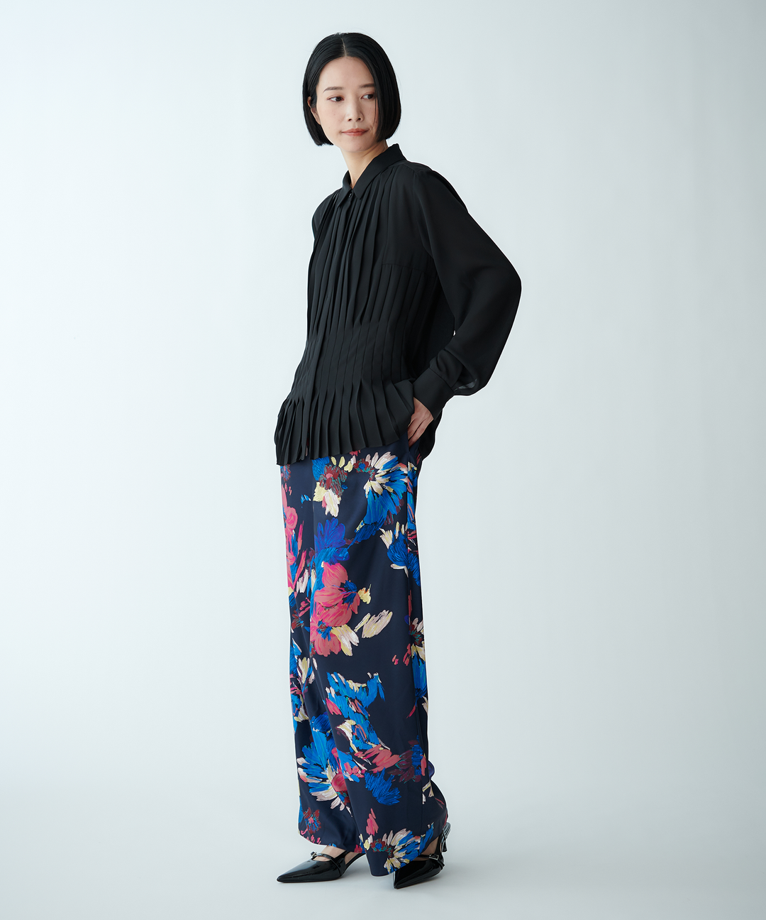 マルチカラープリントパンツ