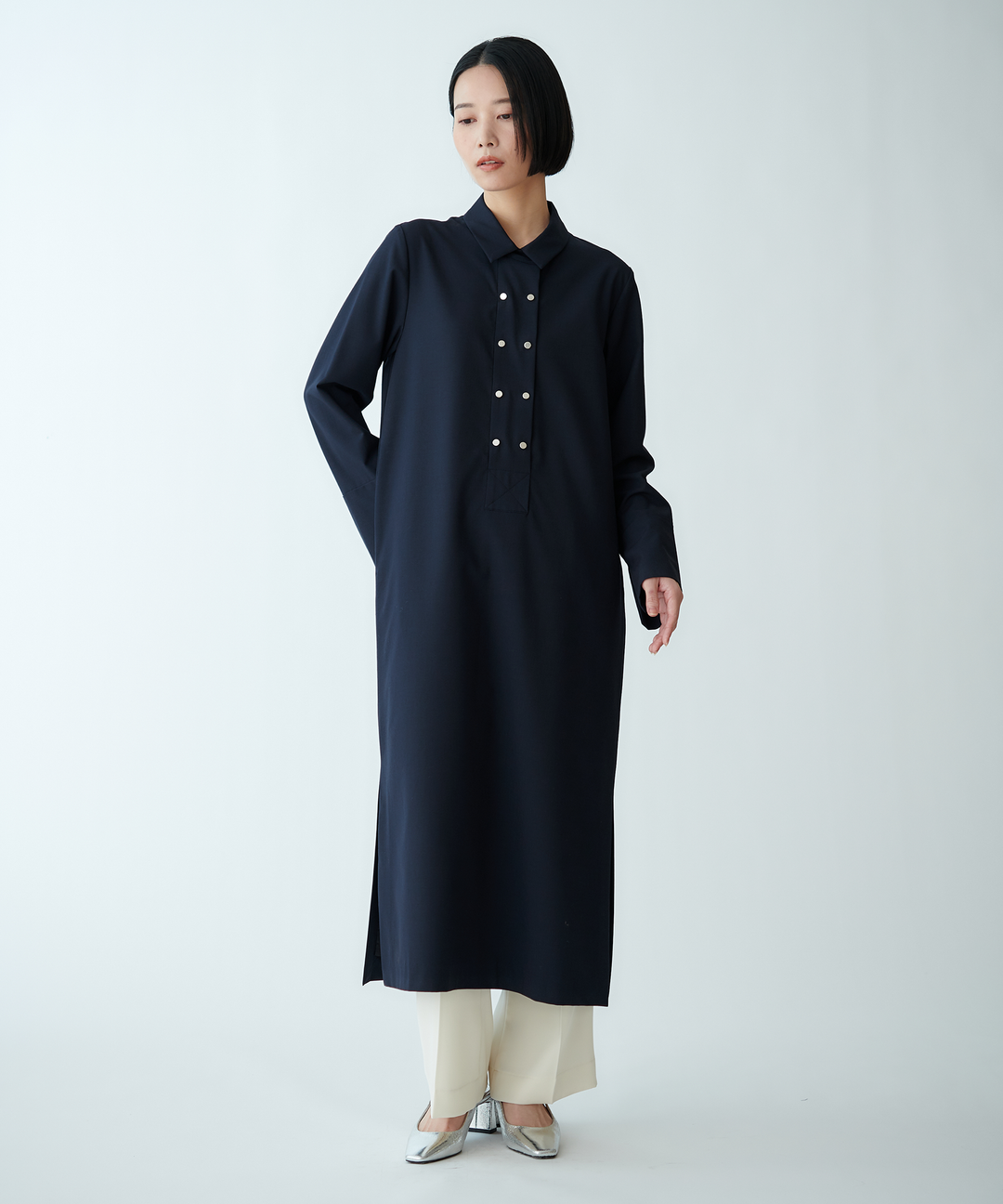 モデル H：165cm / 38 / ネイビー