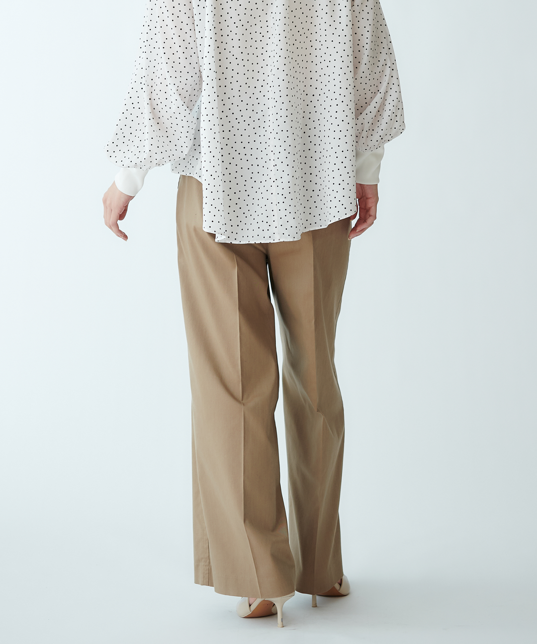 センタープレスワイドパンツ