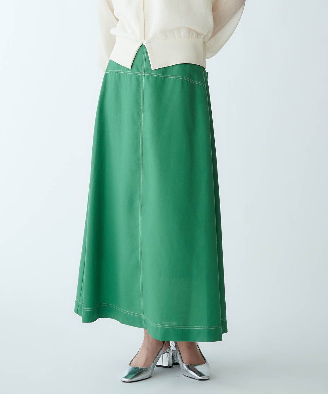 モデル H：165cm / 38 / グリーン