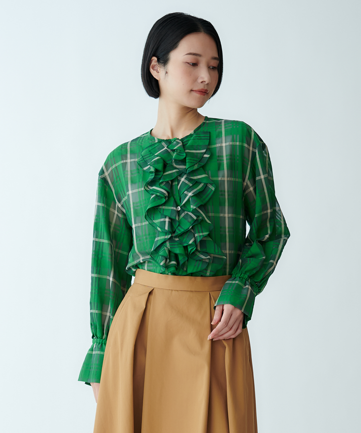 モデル H：165cm / 38 / グリーン系