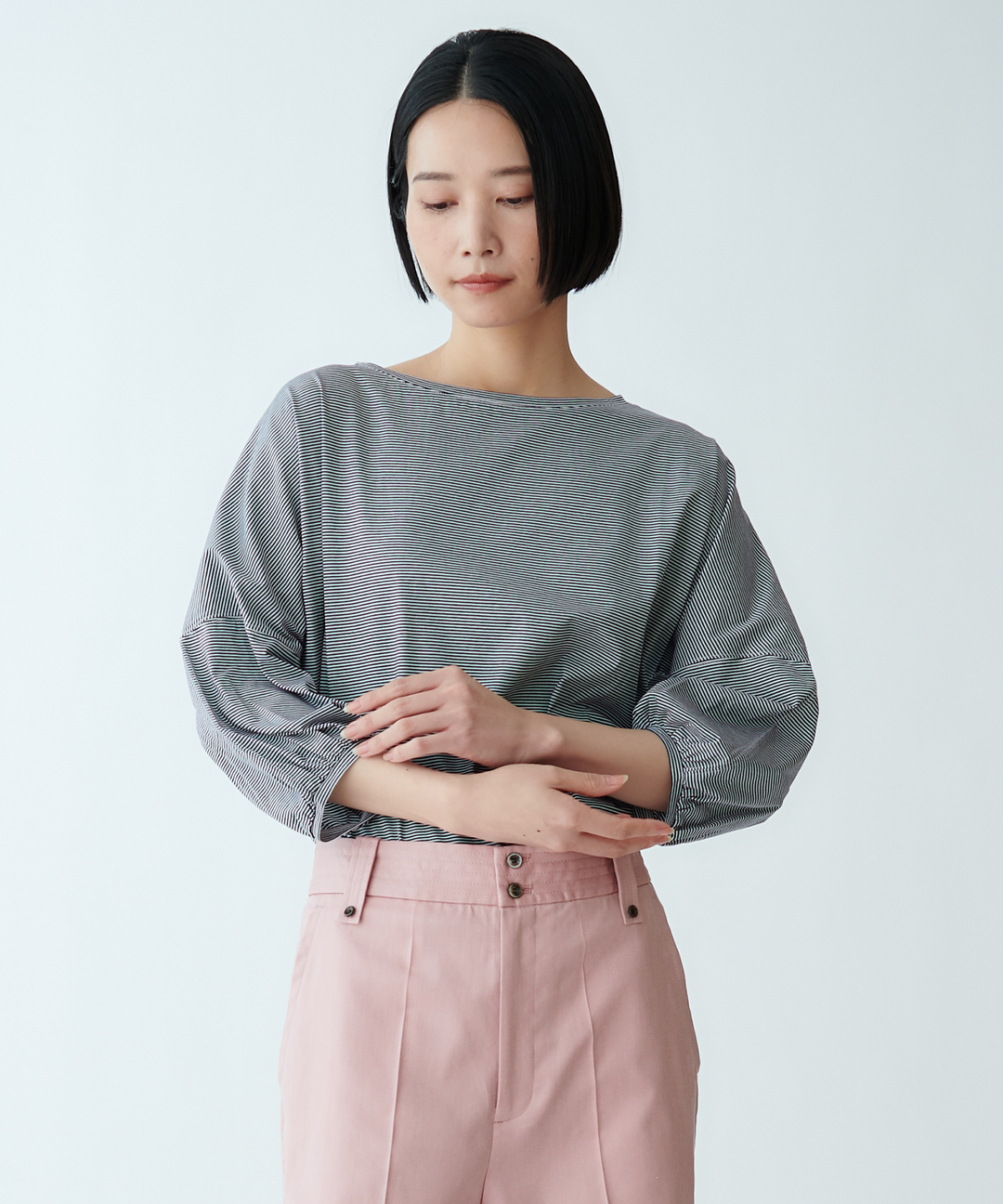 ボートネックドルマンスリーブプルオーバー