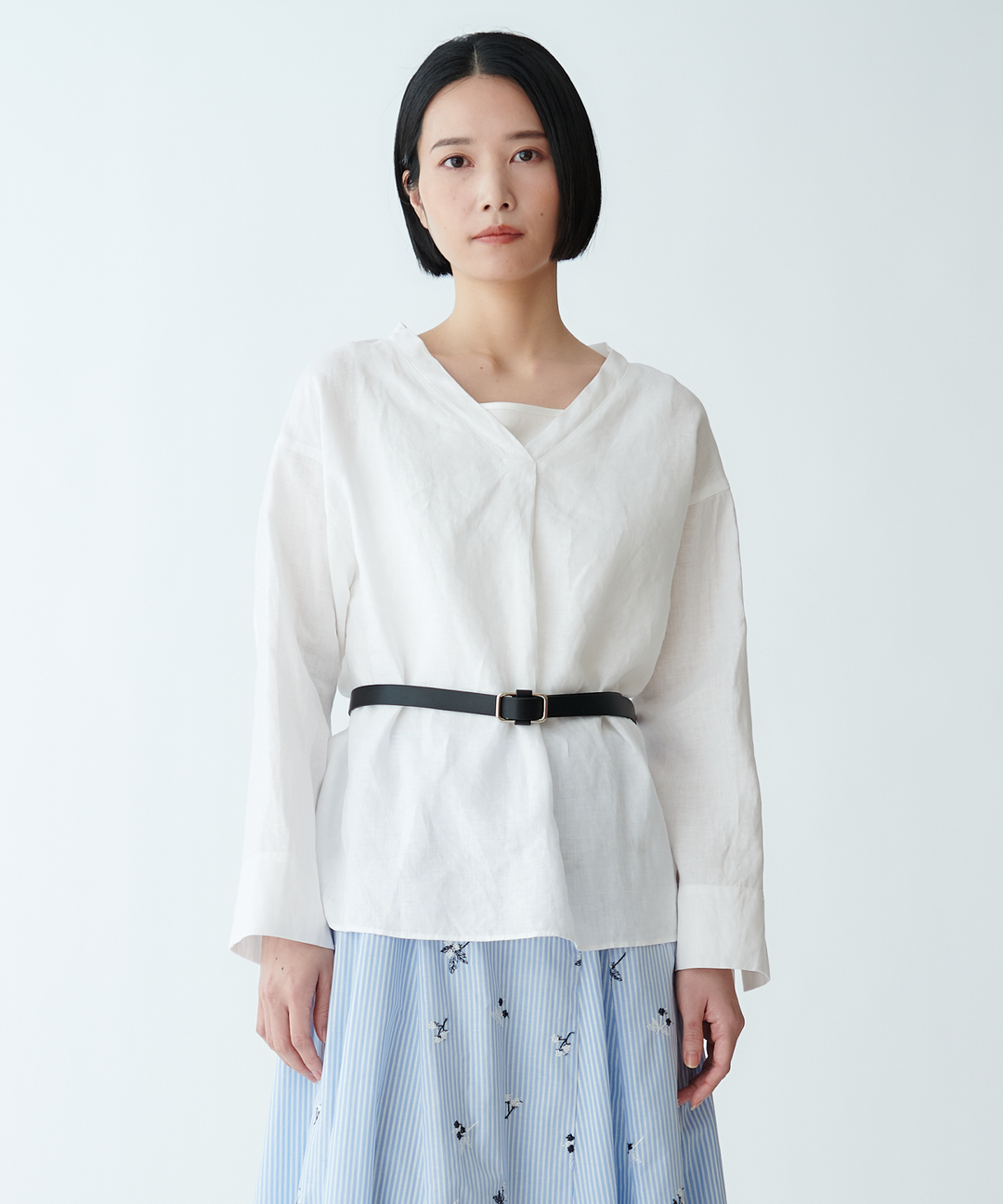 モデル H：165cm / 38 / オフホワイト