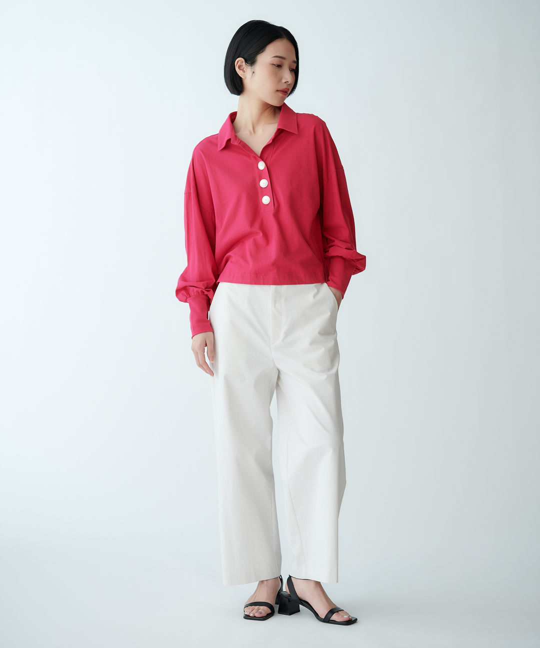 ストレートワイドパンツ