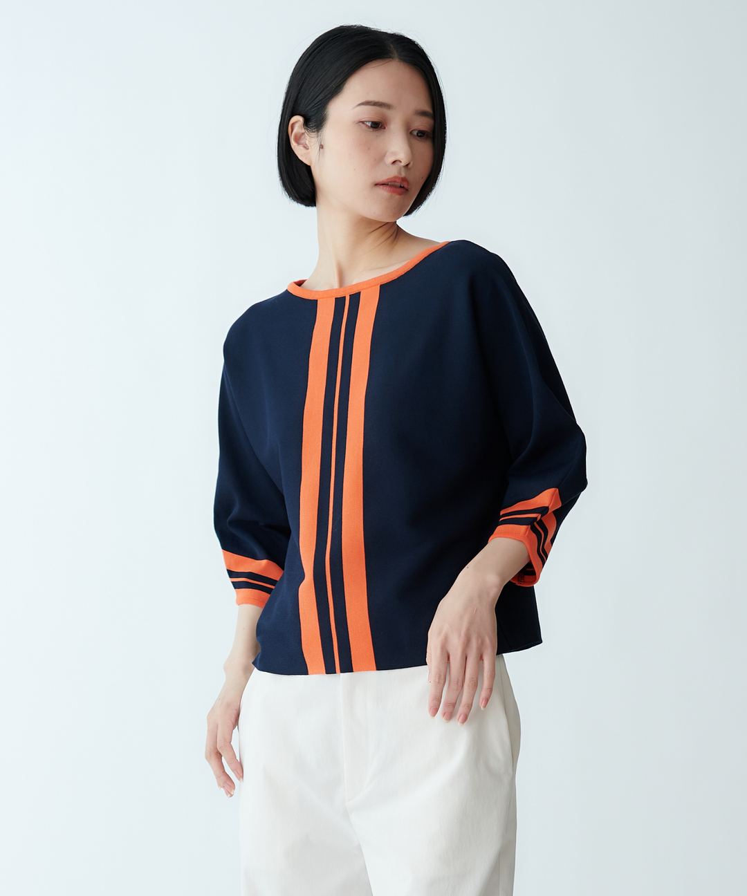 ドルマンスリーブニット