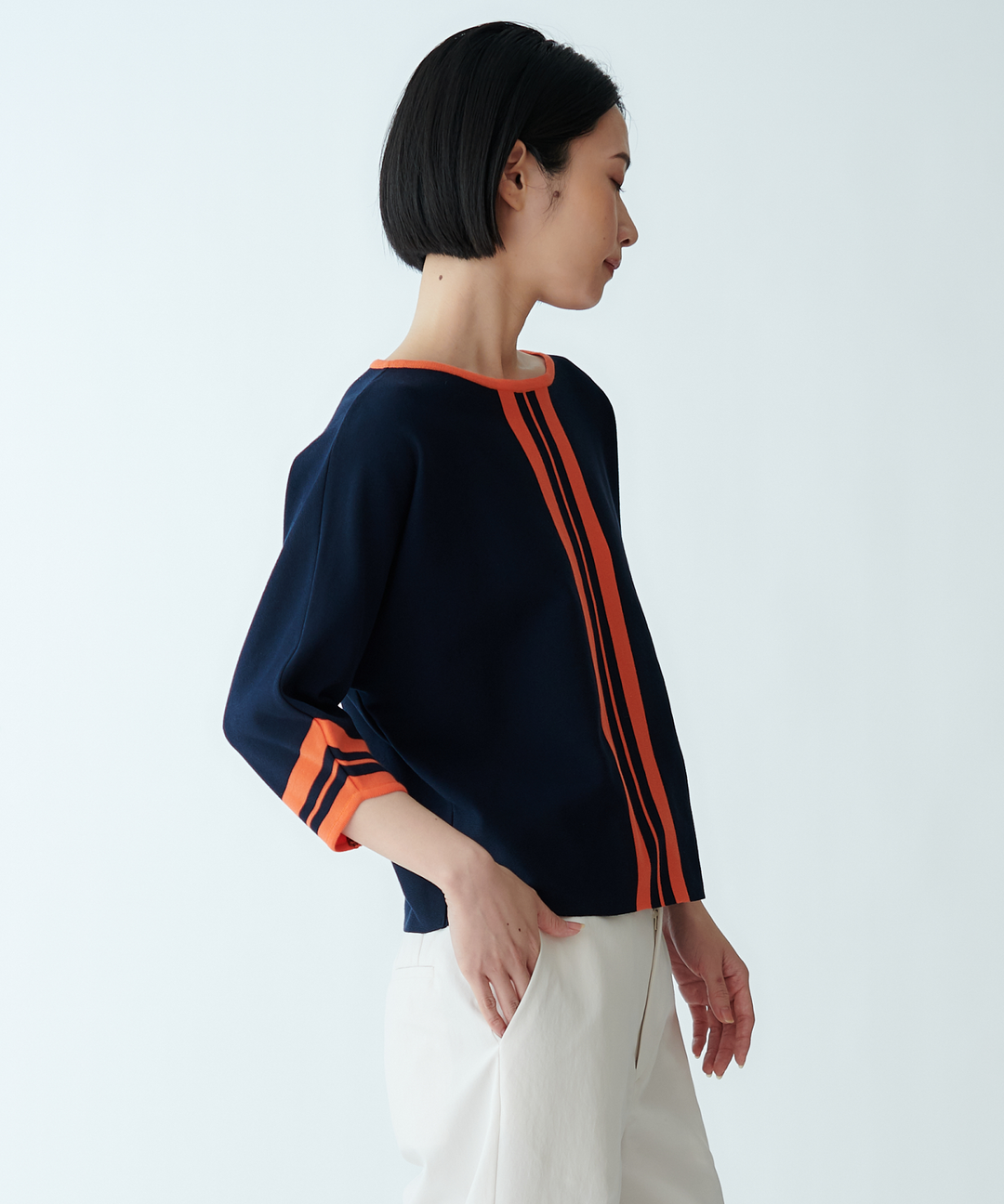 ドルマンスリーブニット