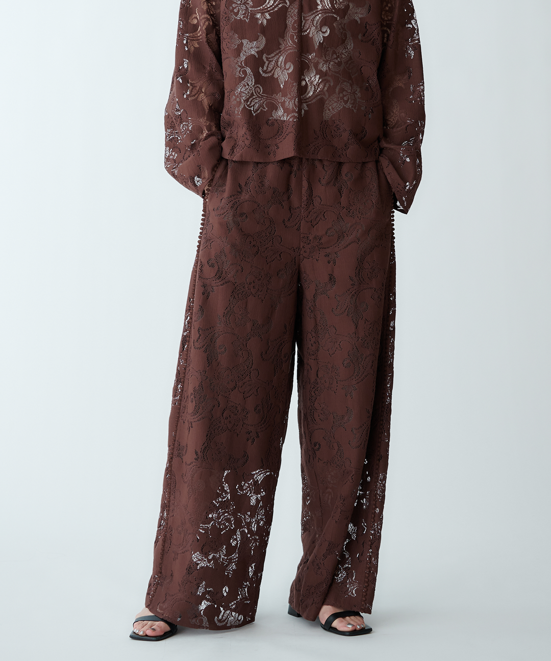 モデル H：165cm / 38 / ブラウン