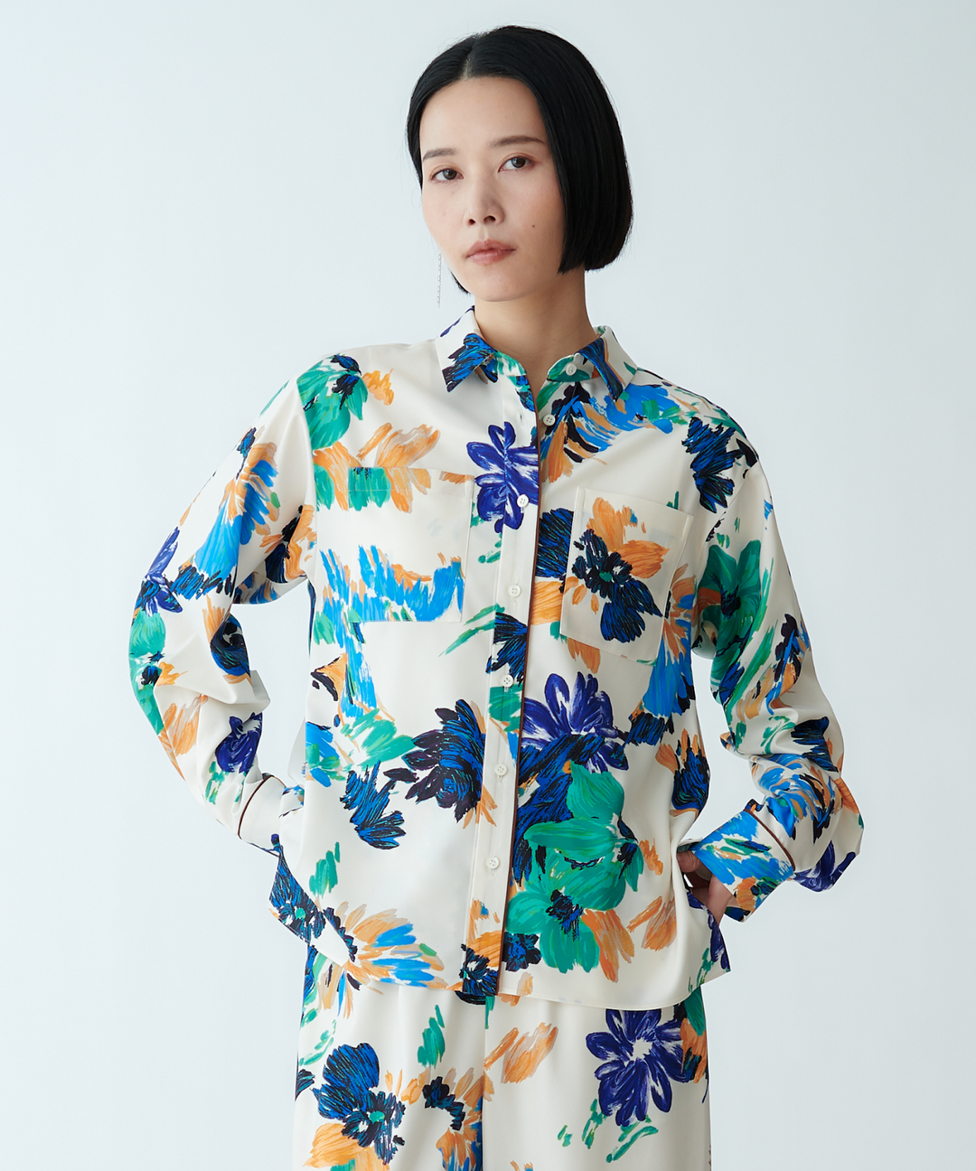 マルチカラープリントシャツ