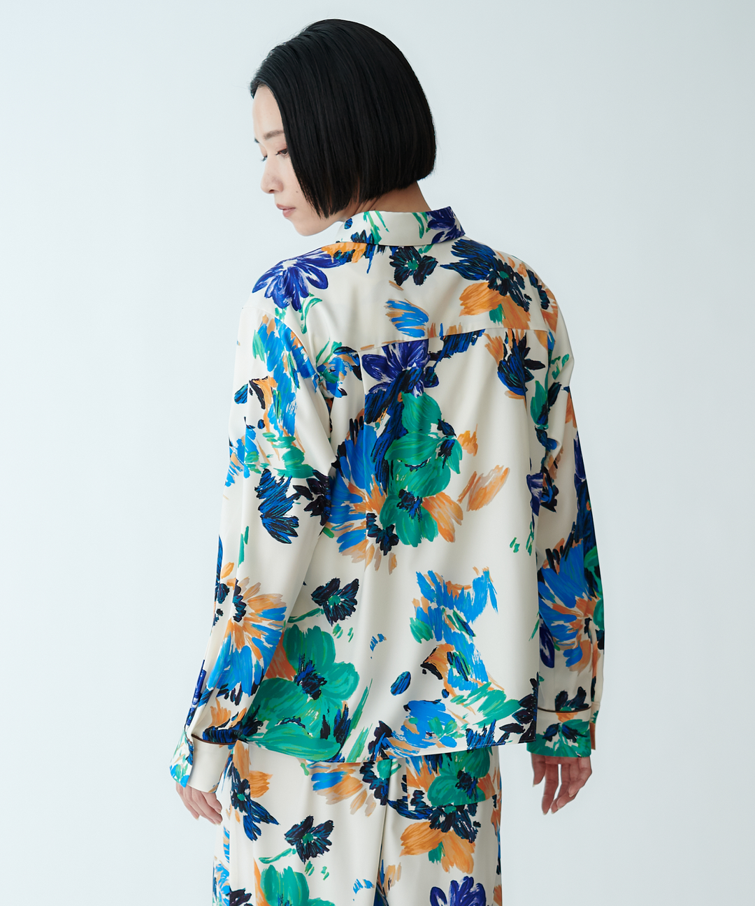 マルチカラープリントシャツ