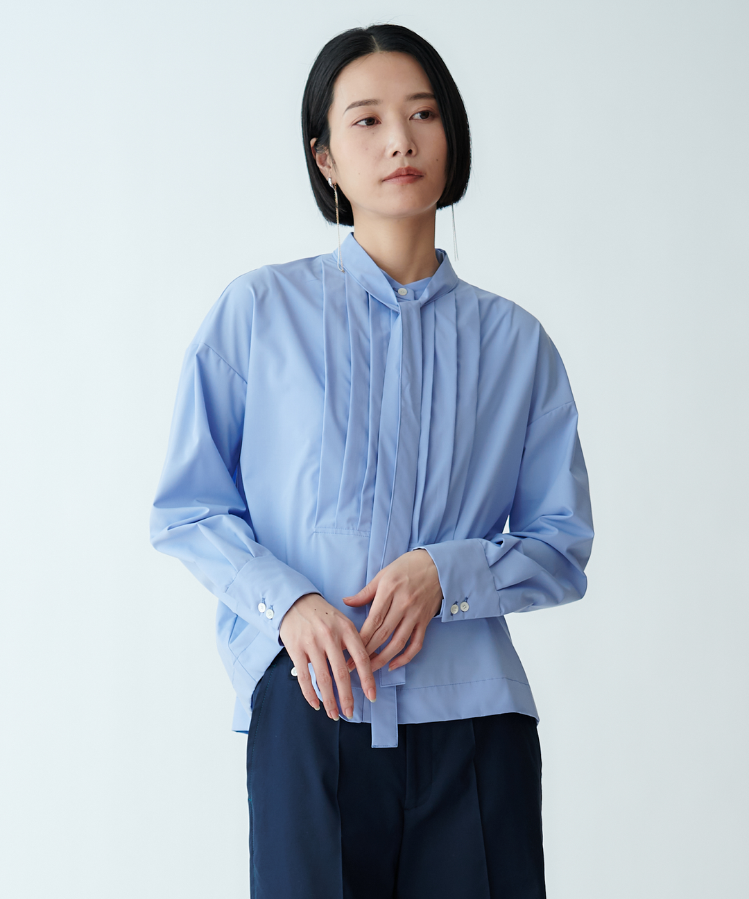 モデル H：165cm / 38 / サックスブルー