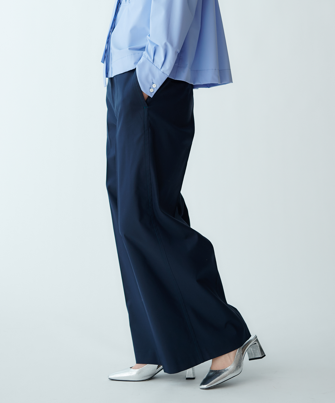 センタープレスワイドパンツ