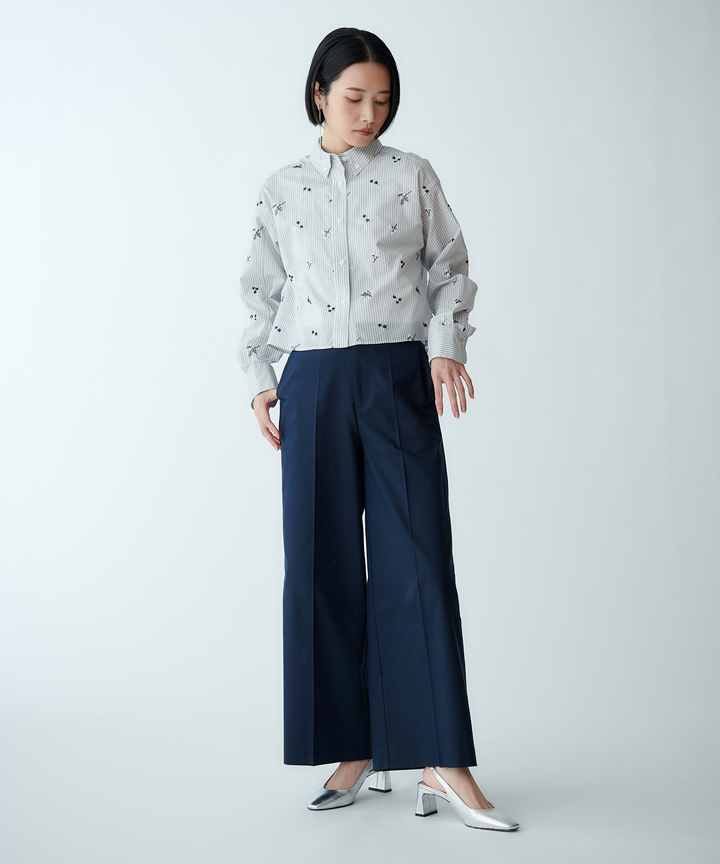 刺繍ストライプクロップドシャツ