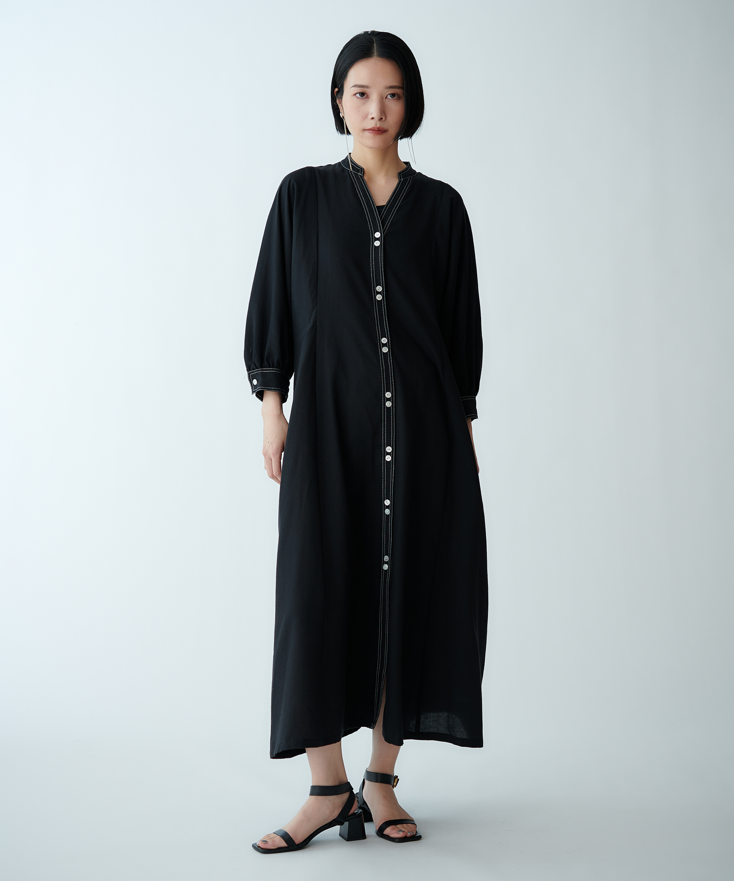 Vネックワンピース – FACE SANS FARD Vネックワンピース – FACE SANS FARD