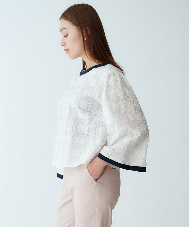 フラワージャガードワイドスリーブブラウス