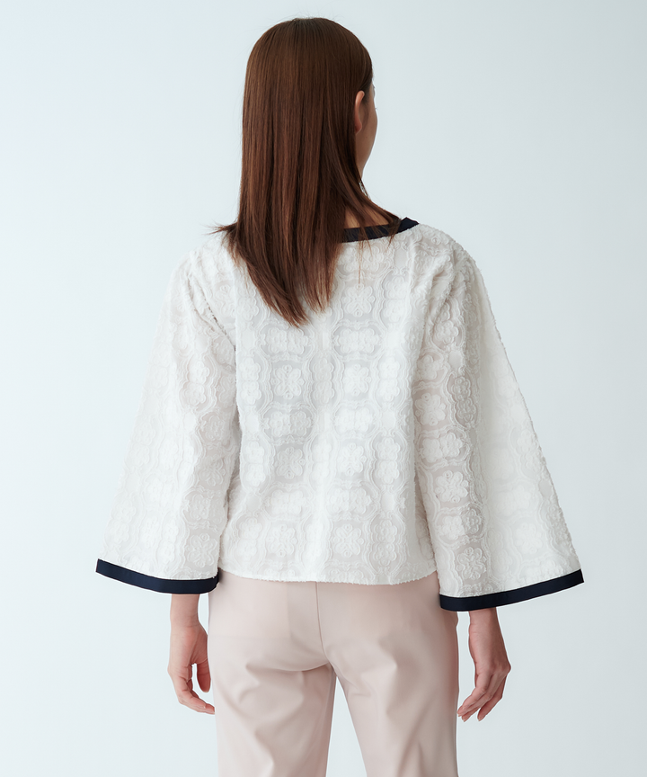 フラワージャガードワイドスリーブブラウス