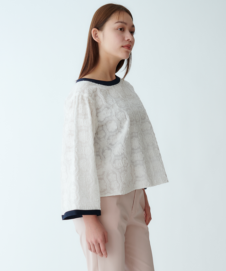 フラワージャガードワイドスリーブブラウス