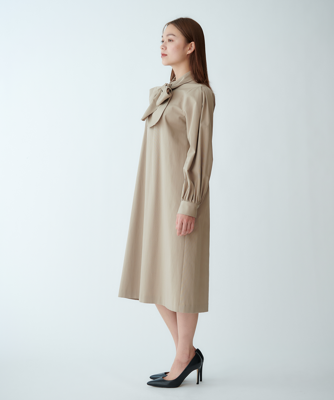 ボウタイリボンワンピース